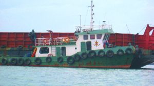 Barges and tugboat rentals in the Philippines for offshore construction storage and warehouse