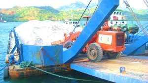 Barges for rent in the Philippines for offshore construction storage and heavy equipment