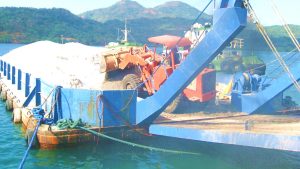 Barges for rent in the Philippines for offshore construction storage and machinery