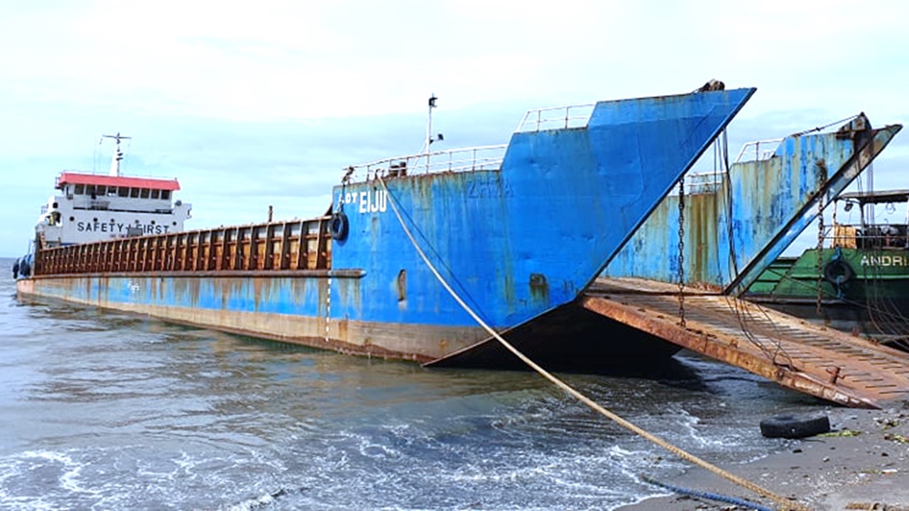 LCT in Subic Bay, LCT Eiju for rent, Self-Propelled Barge