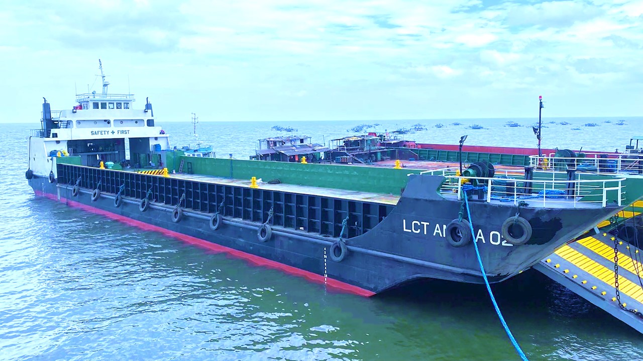 Landing Craft Transport - LCTs for Rent in the Philippines, Full Speed Chartering and Shipping Agency, LCT in Zamboanga