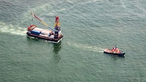 Deck barge, Tugboats in Iloilo, towboat, tugs, towing boat, ship repair, shipbuilding in Philippines